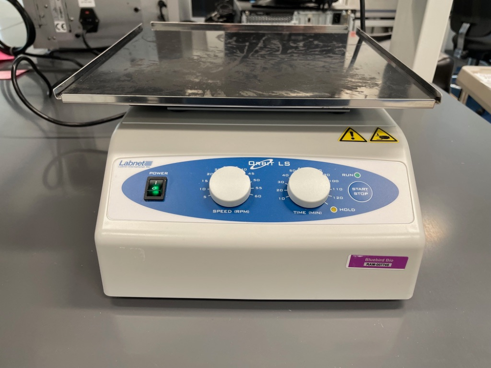 Image of Labnet Orbit LS Shaker